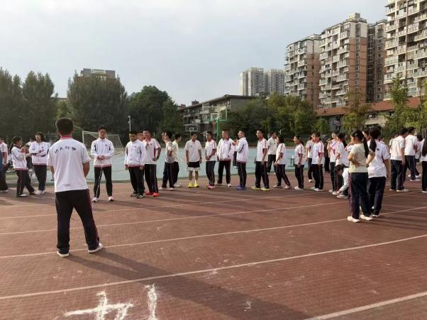 清晨的集合与检录